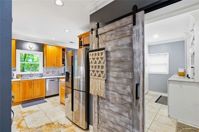 4565 Windsor Park Place, Atlanta, GA 30342