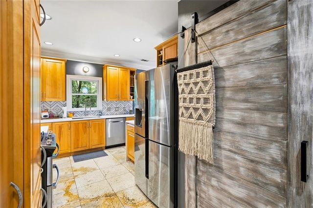 4565 Windsor Park Place, Atlanta, GA 30342