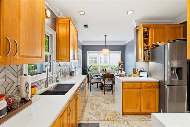 4565 Windsor Park Place, Atlanta, GA 30342