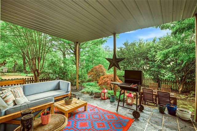 4565 Windsor Park Place, Atlanta, GA 30342