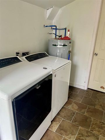 1803 Franklin Avenue 1, Bonham, TX 75418