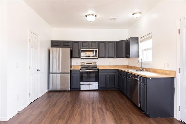 915 E Perkins Avenue, Guthrie, OK 73044