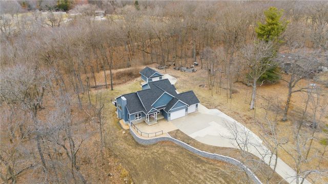 1589 Twin Valley Dr NE, Solon, IA 52333