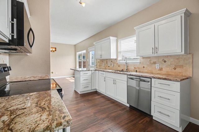 2622 Tarpon Drive, Texas City, TX 77591
