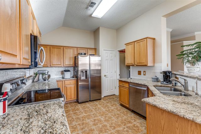 4804 Davy Crockett Trail, Fort Worth, TX 76137