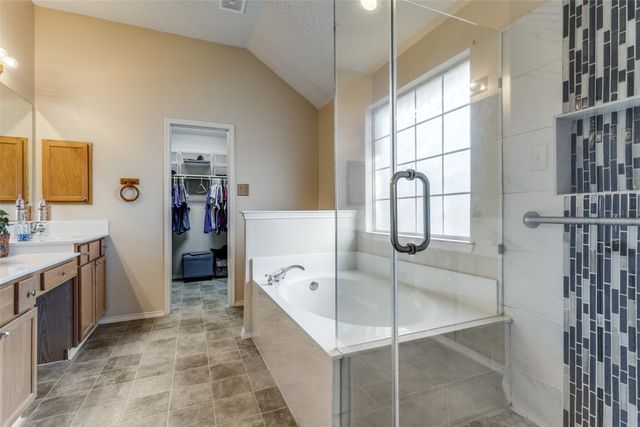 4804 Davy Crockett Trail, Fort Worth, TX 76137