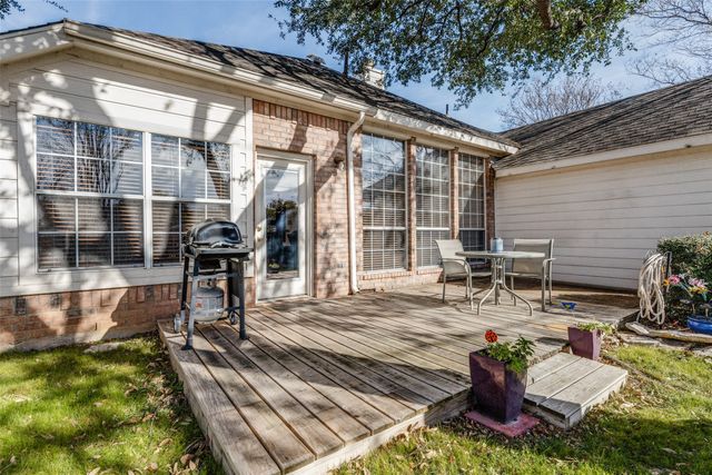 4804 Davy Crockett Trail, Fort Worth, TX 76137