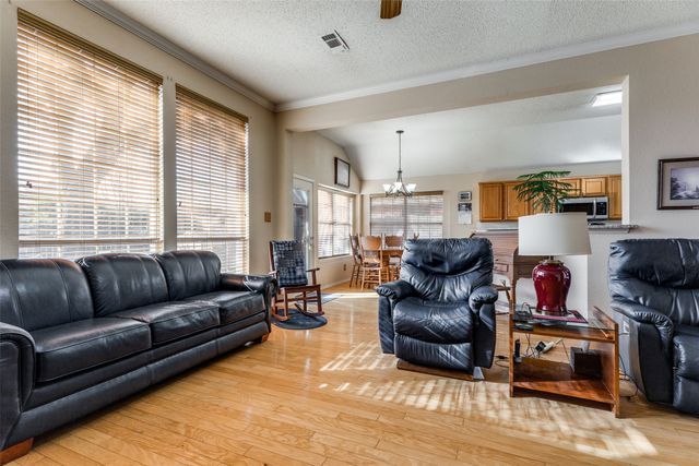 4804 Davy Crockett Trail, Fort Worth, TX 76137