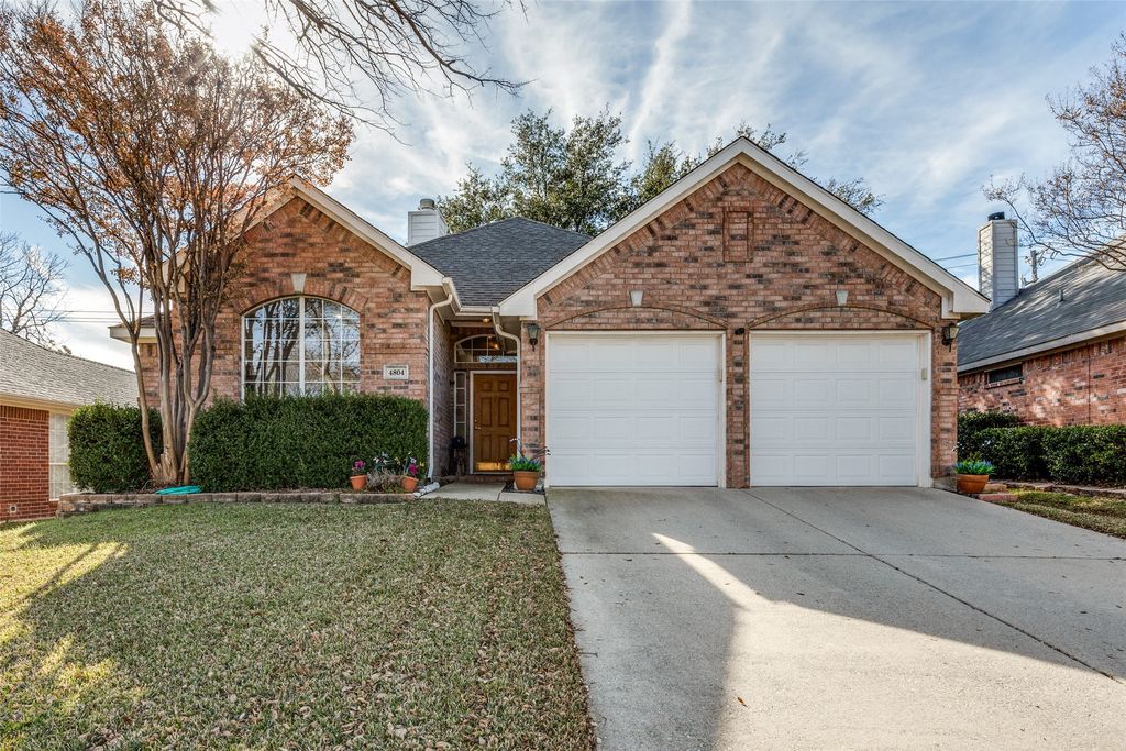 4804 Davy Crockett Trail, Fort Worth, TX 76137