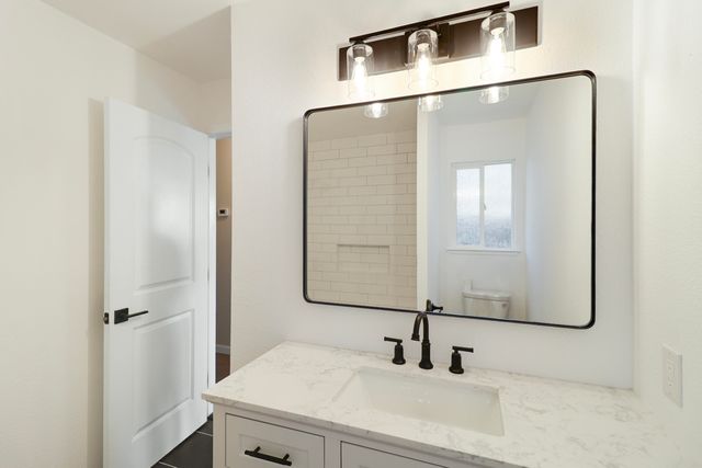 4750 Enchanted Way, Redding, CA 96001