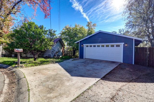 4750 Enchanted Way, Redding, CA 96001