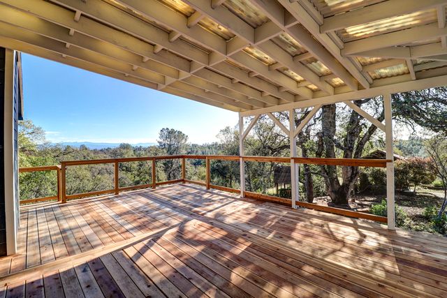 4750 Enchanted Way, Redding, CA 96001