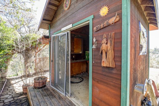 4750 Enchanted Way, Redding, CA 96001