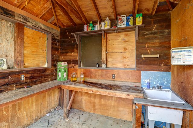 4750 Enchanted Way, Redding, CA 96001