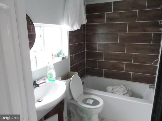 22 E TAYLOR AVE, Hamilton, NJ 08610