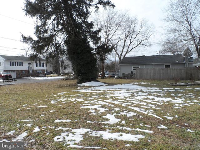 22 E TAYLOR AVE, Hamilton, NJ 08610