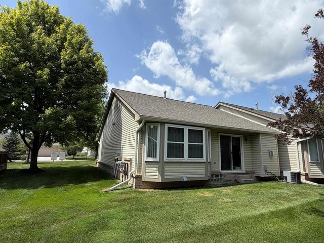 12215 Noonan Court, Utica, MI 48315