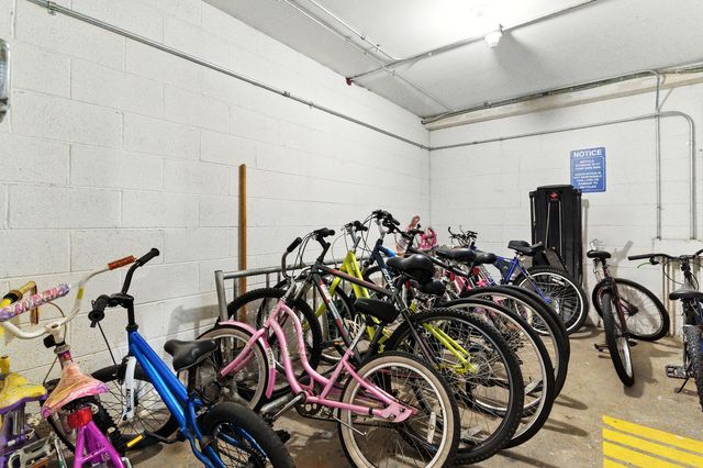 1207 S Old Wilke Road 303, Arlington Heights, IL 60005