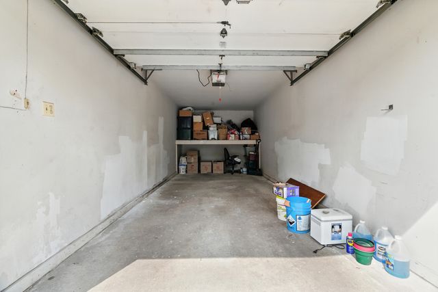 1207 S Old Wilke Road 303, Arlington Heights, IL 60005