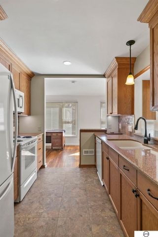 2905 S 41St Street, Lincoln, NE 68506