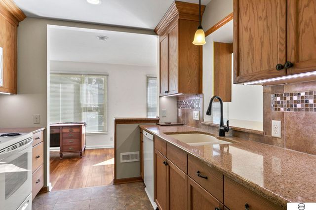 2905 S 41St Street, Lincoln, NE 68506