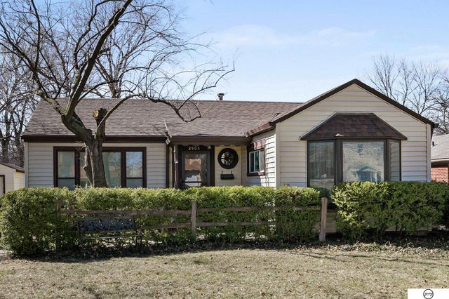2905 S 41St Street, Lincoln, NE 68506