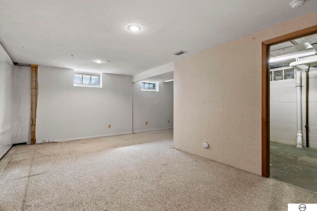 2905 S 41St Street, Lincoln, NE 68506