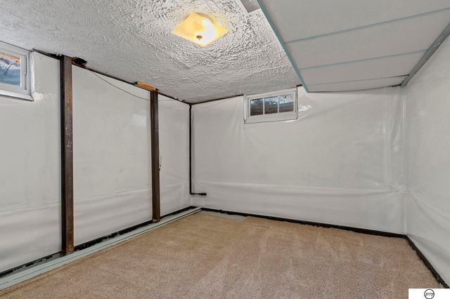 2905 S 41St Street, Lincoln, NE 68506