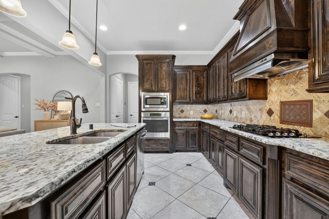 2213 Leonardo Court, Plano, TX 75025