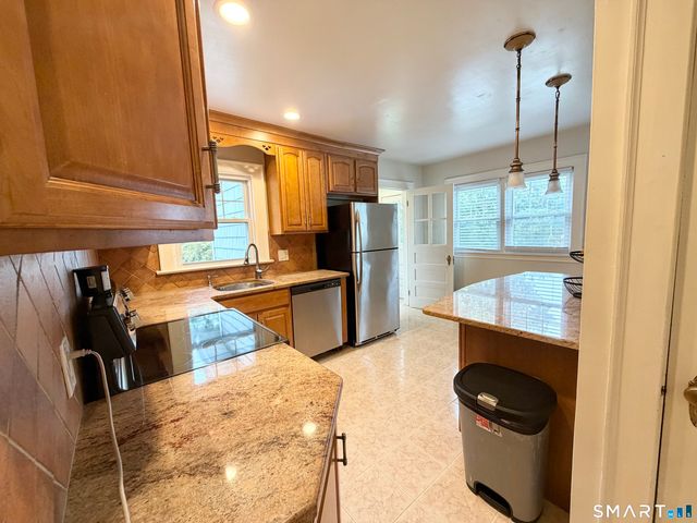 89 Shelton Avenue, Shelton, CT 06484
