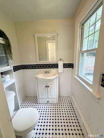 89 Shelton Avenue, Shelton, CT 06484
