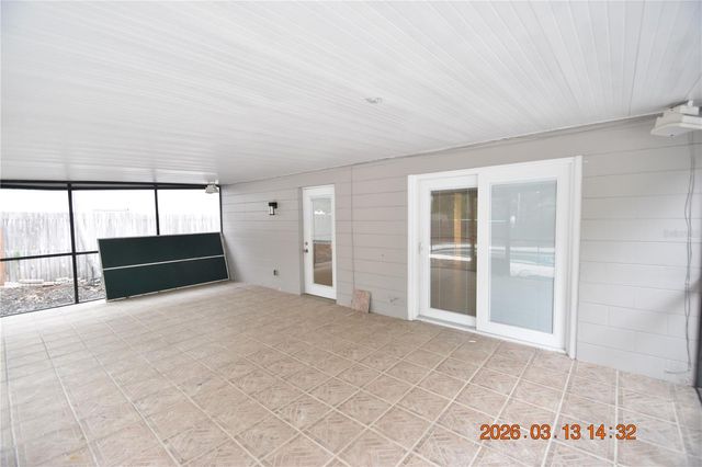 528 SUWANEE CIRCLE, Tampa, FL 33606