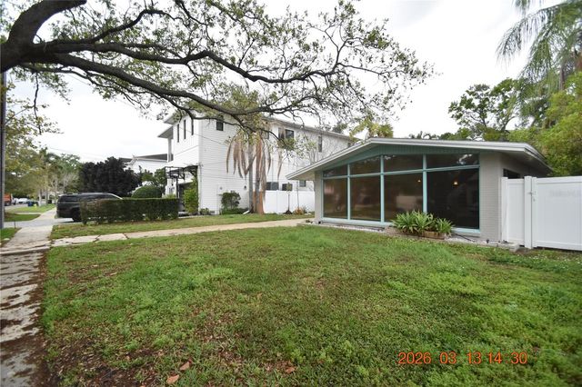 528 SUWANEE CIRCLE, Tampa, FL 33606