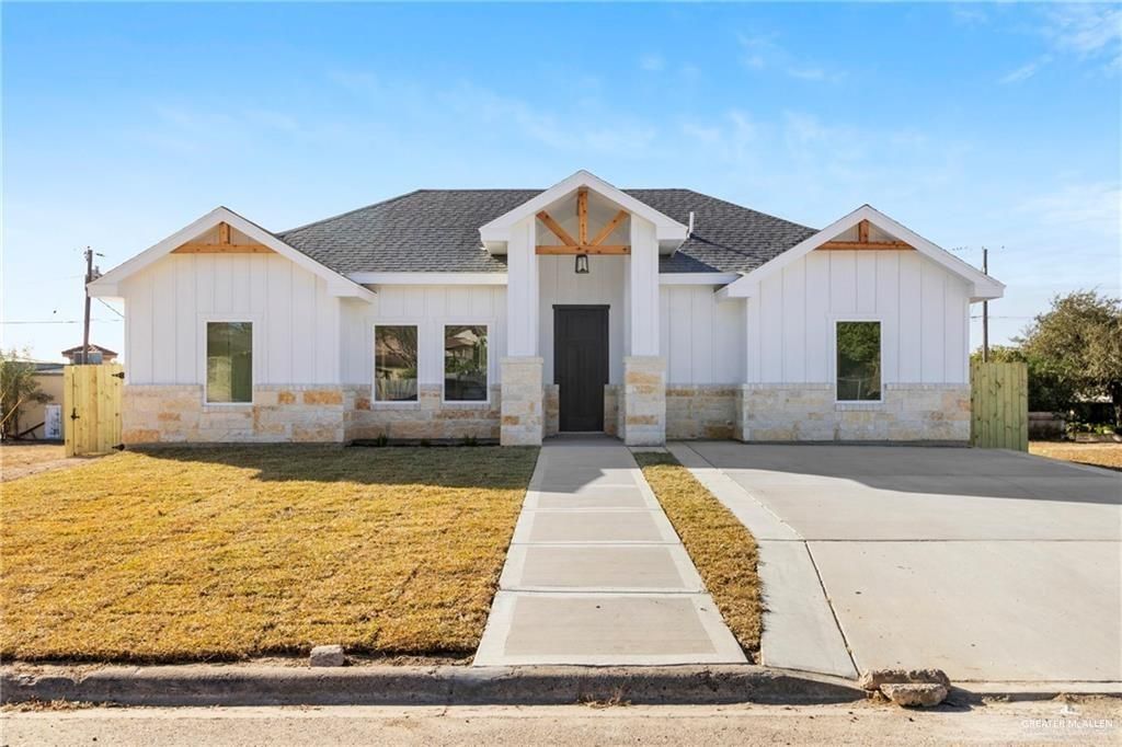 113 W 5th Street, La Joya, TX 78560