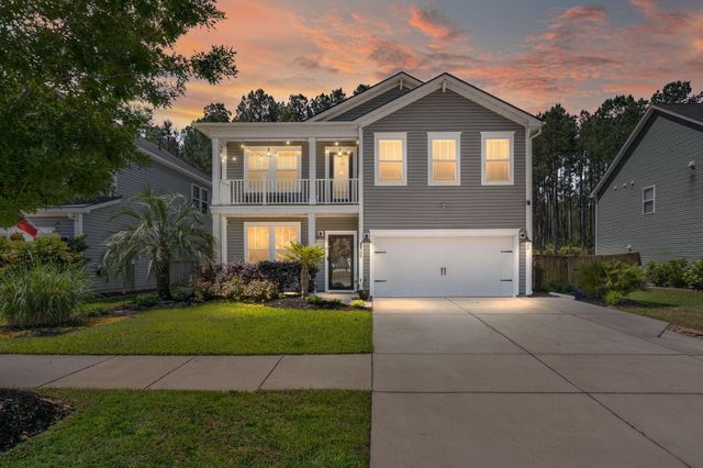 425 Cherrybark Oak Street, Summerville, SC 29486