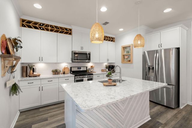 425 Cherrybark Oak Street, Summerville, SC 29486