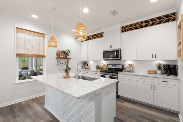 425 Cherrybark Oak Street, Summerville, SC 29486