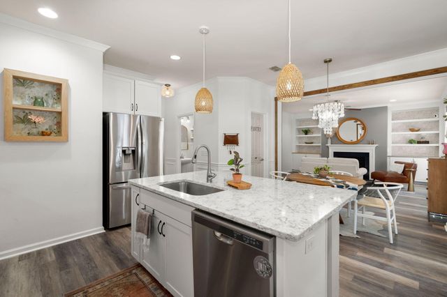 425 Cherrybark Oak Street, Summerville, SC 29486