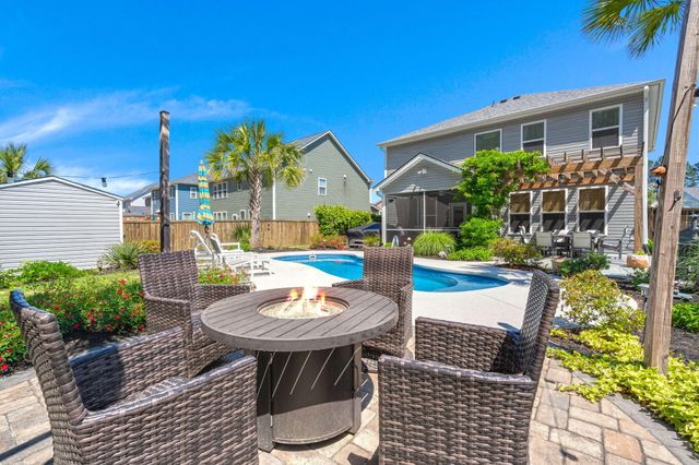 425 Cherrybark Oak Street, Summerville, SC 29486