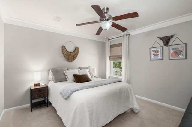 425 Cherrybark Oak Street, Summerville, SC 29486