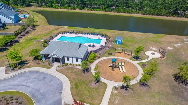 425 Cherrybark Oak Street, Summerville, SC 29486