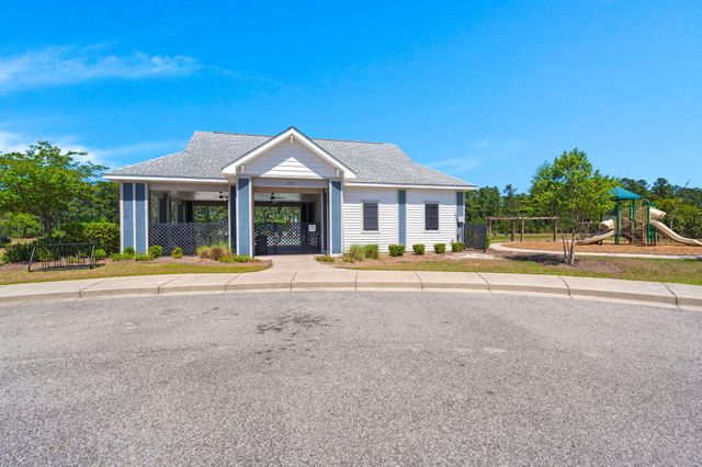 425 Cherrybark Oak Street, Summerville, SC 29486