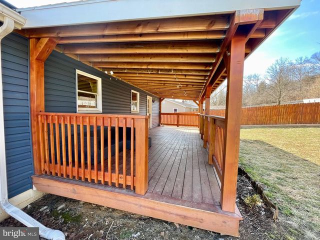 545 SUMMIT DR, Lewistown, PA 17044