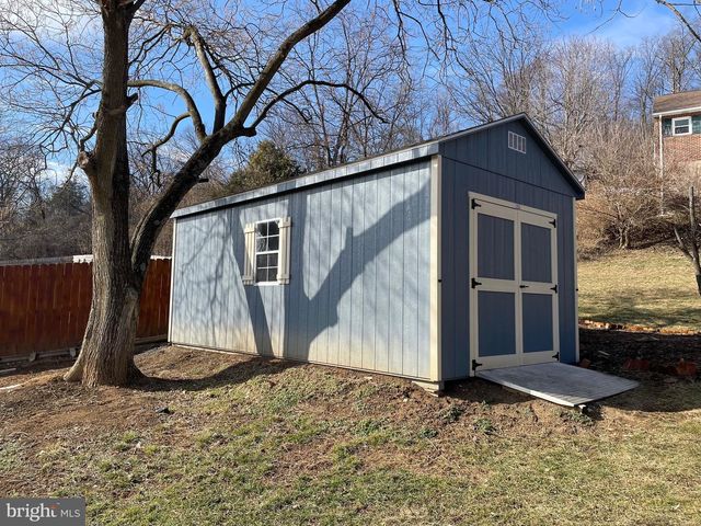 545 SUMMIT DR, Lewistown, PA 17044