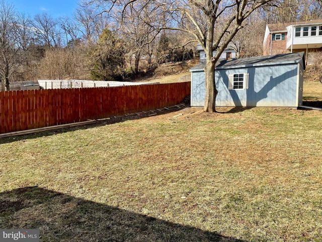 545 SUMMIT DR, Lewistown, PA 17044