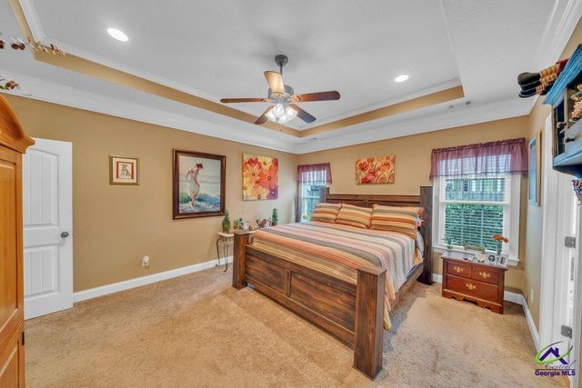 404 Hunts Landing Drive, Kathleen, GA 31047