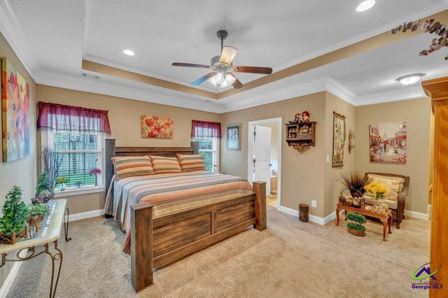 404 Hunts Landing Drive, Kathleen, GA 31047