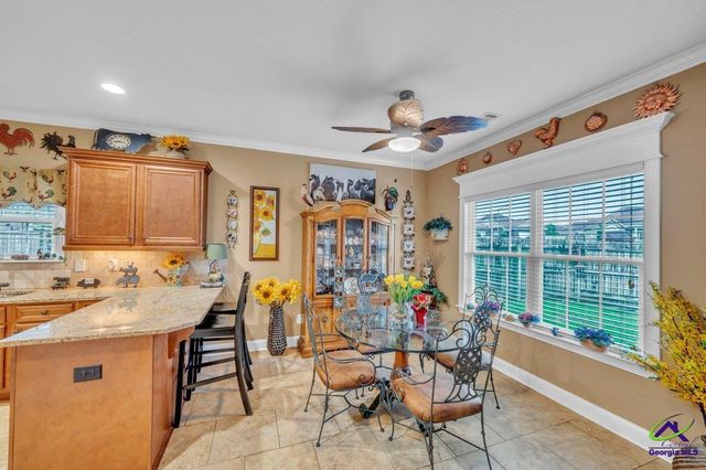 404 Hunts Landing Drive, Kathleen, GA 31047