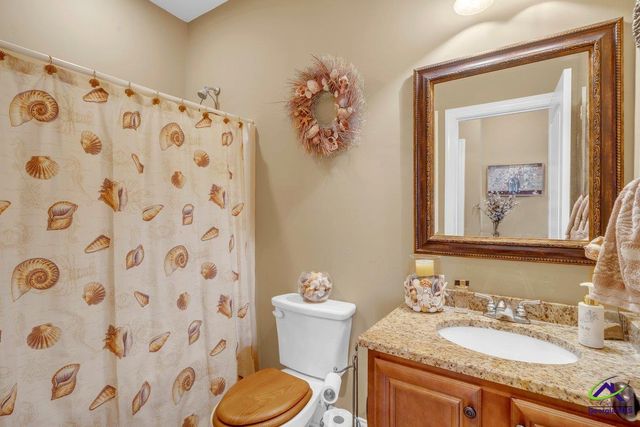 404 Hunts Landing Drive, Kathleen, GA 31047