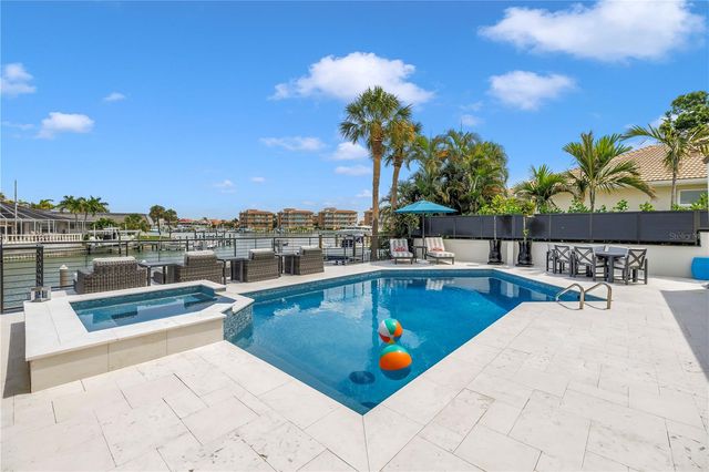 4931 61ST AVENUE S, St Petersburg, FL 33715
